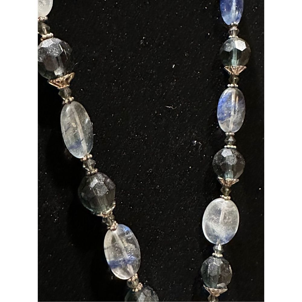 Beaded necklace - Picture 3 of 7